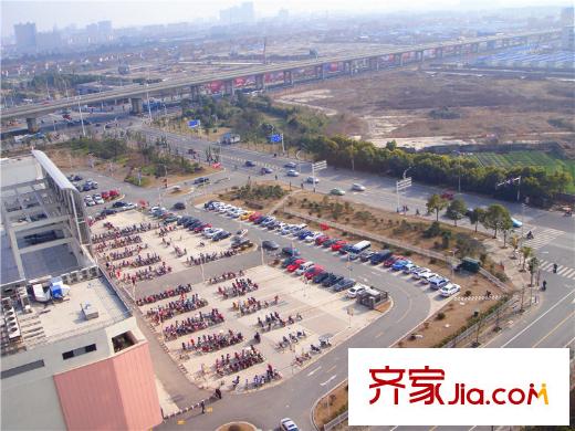 保利香檳國際東側(cè)約200米歐尚實景20140303