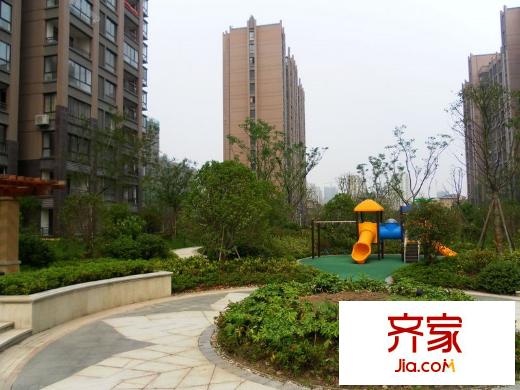 萬和華府小區(qū)景觀綠化（2013.5.20）