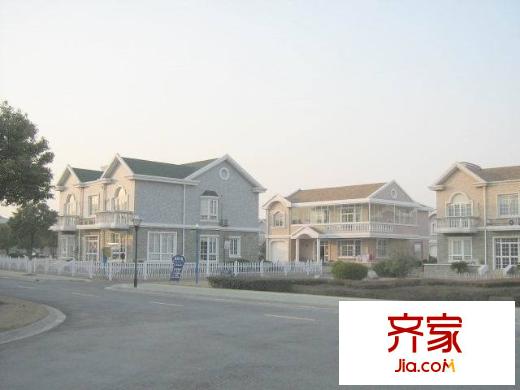 星湖花園別墅外景圖 