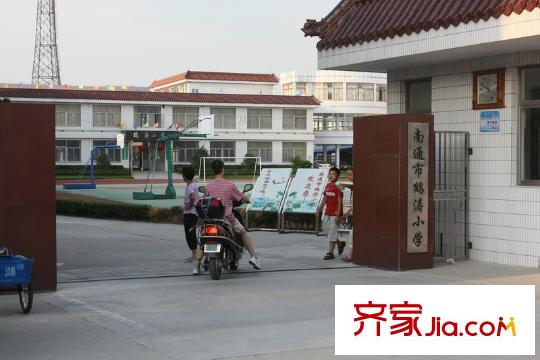 啟秀星河城配套圖附近的鶴濤小學(xué)