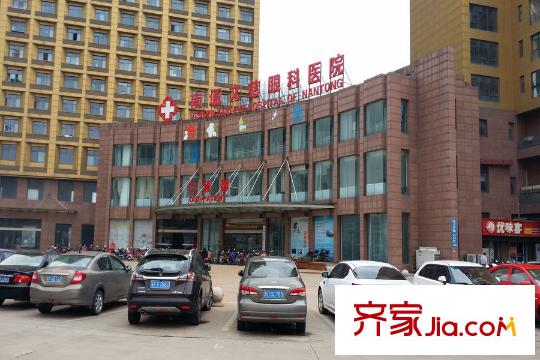 唐人新街項目東南側(cè)1k米處文慈眼科醫(yī)院