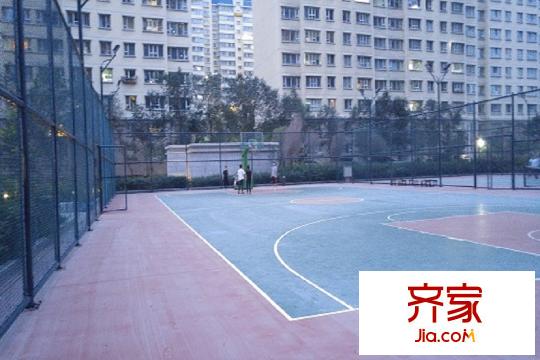 世界名筑四期籃球場(chǎng)