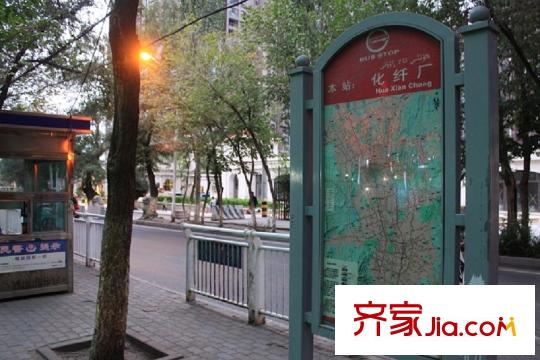 世界名筑四期公交站