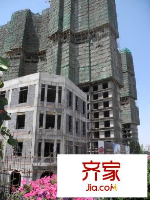上海城工程進(jìn)度實(shí)景（2012-05-29）