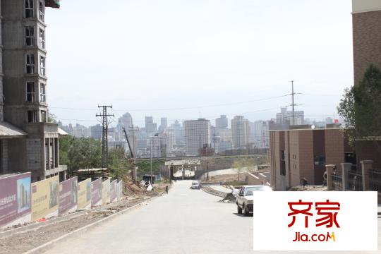 海成天山綠洲小區(qū)內(nèi)部（2013-6-1）