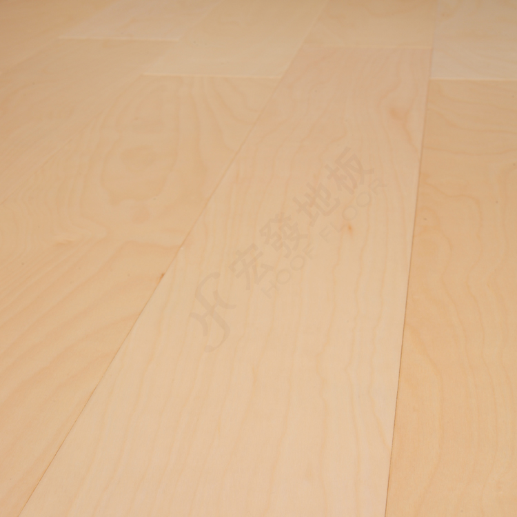 风格: 欧式自然 地板材质: 桦木 环保等级: e1级 地板颜色: 桦木色