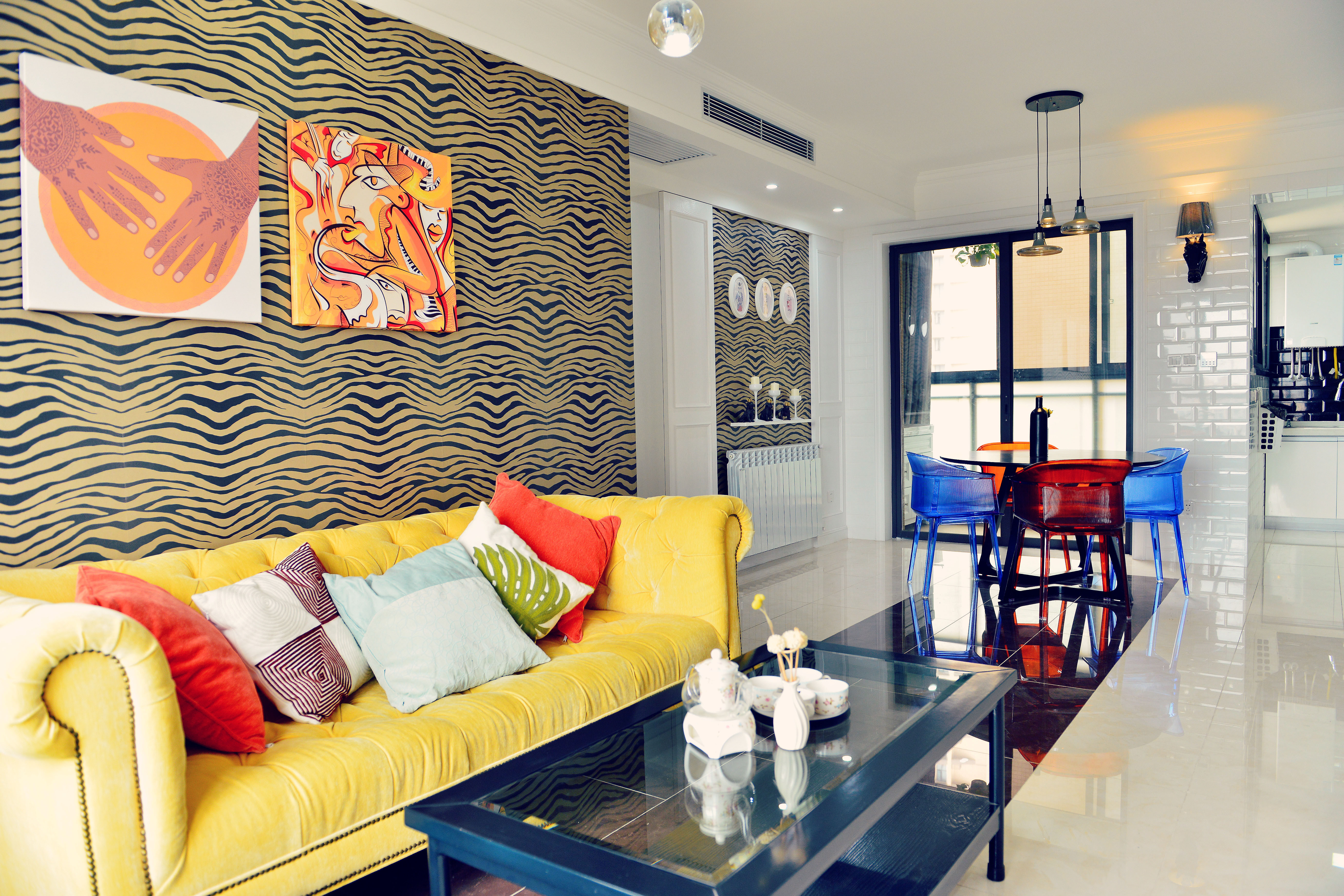 90平米装修,三居室装修,10-15万装修,客厅,混搭风格,沙发,沙发背景墙,黄色