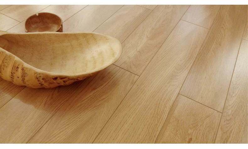 大自然地板强化复合木地板白色海岸12.2mm加