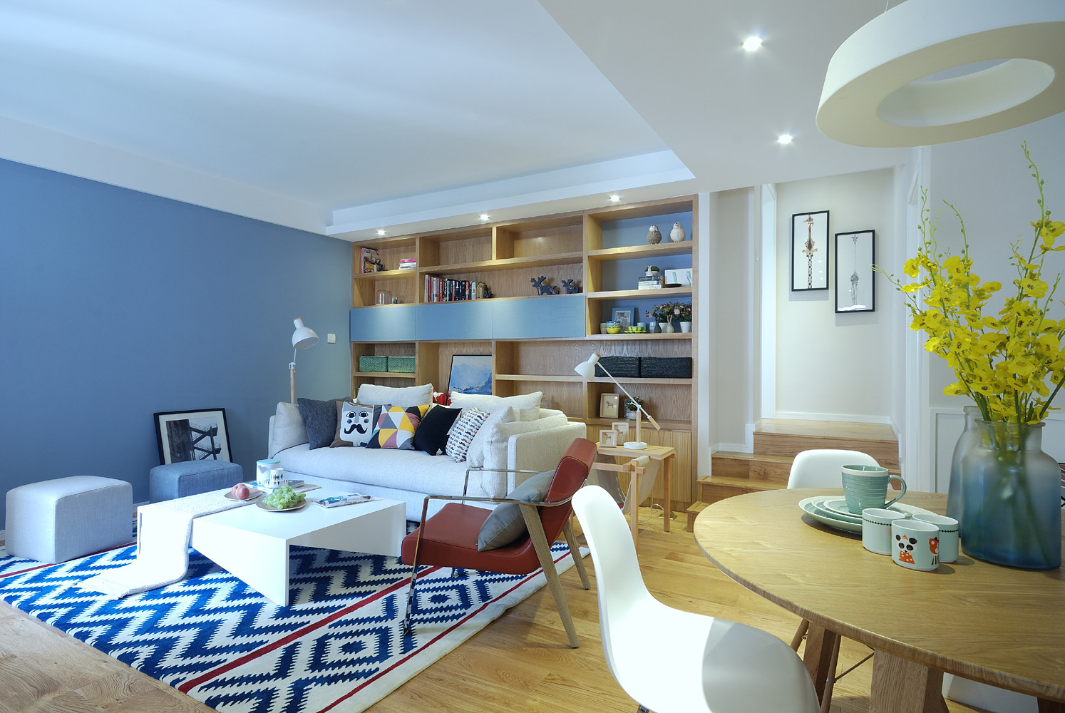 80平米装修,二居室装修,10-15万装修,客厅,沙发,背景墙,北欧风格,蓝色,地毯