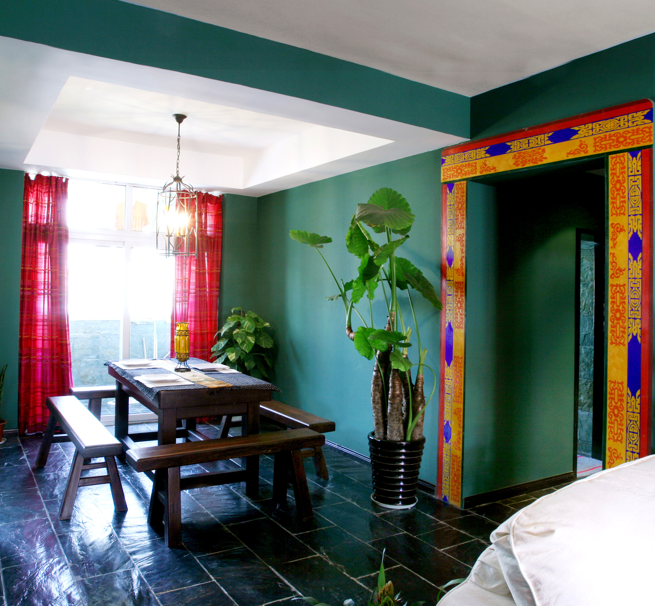 东南亚风格,15-20万装修,120平米装修,三居室装修,餐厅,窗帘,室内植物,餐厅背景墙,绿色