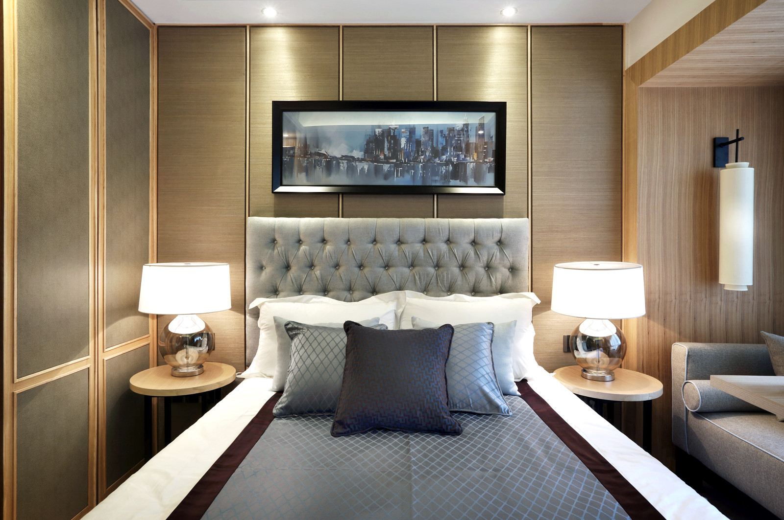 中式风格,140平米以上装修,20万以上装修,三居室装修,卧室,床头软包,灰色