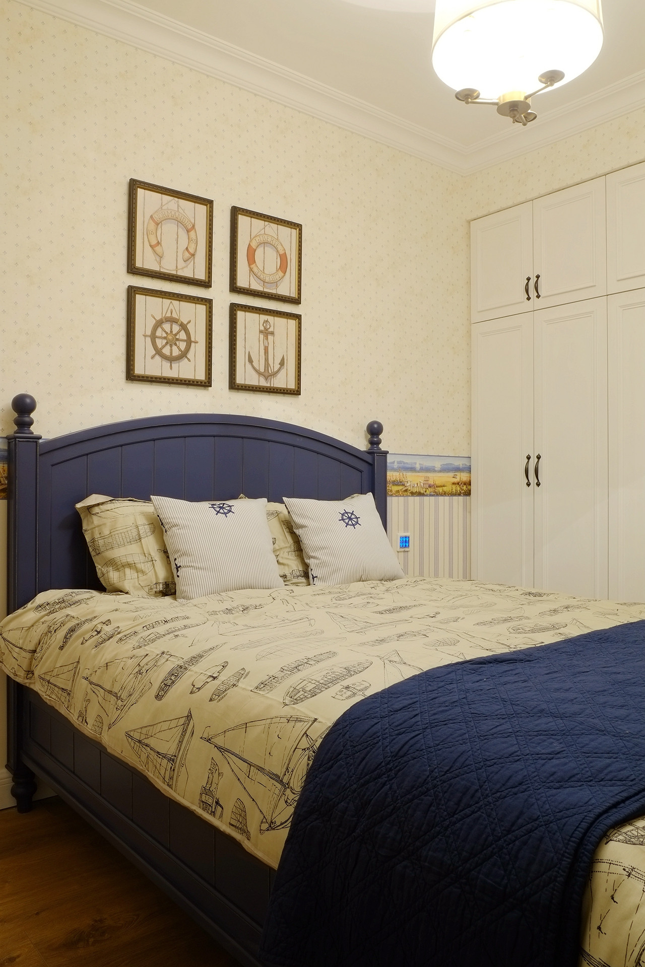 美式风格,140平米以上装修,三居室装修,20万以上装修,卧室,卧室背景墙,床,蓝色