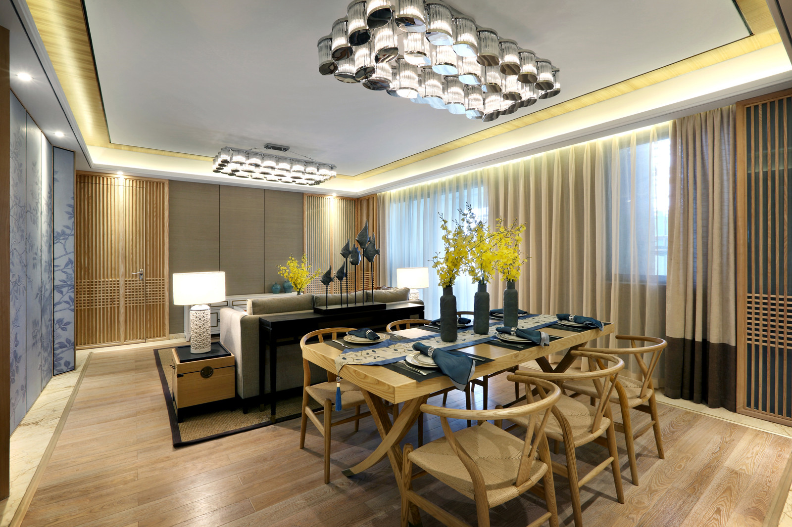 中式风格,140平米以上装修,20万以上装修,三居室装修,餐厅,餐桌,椅子,原木色