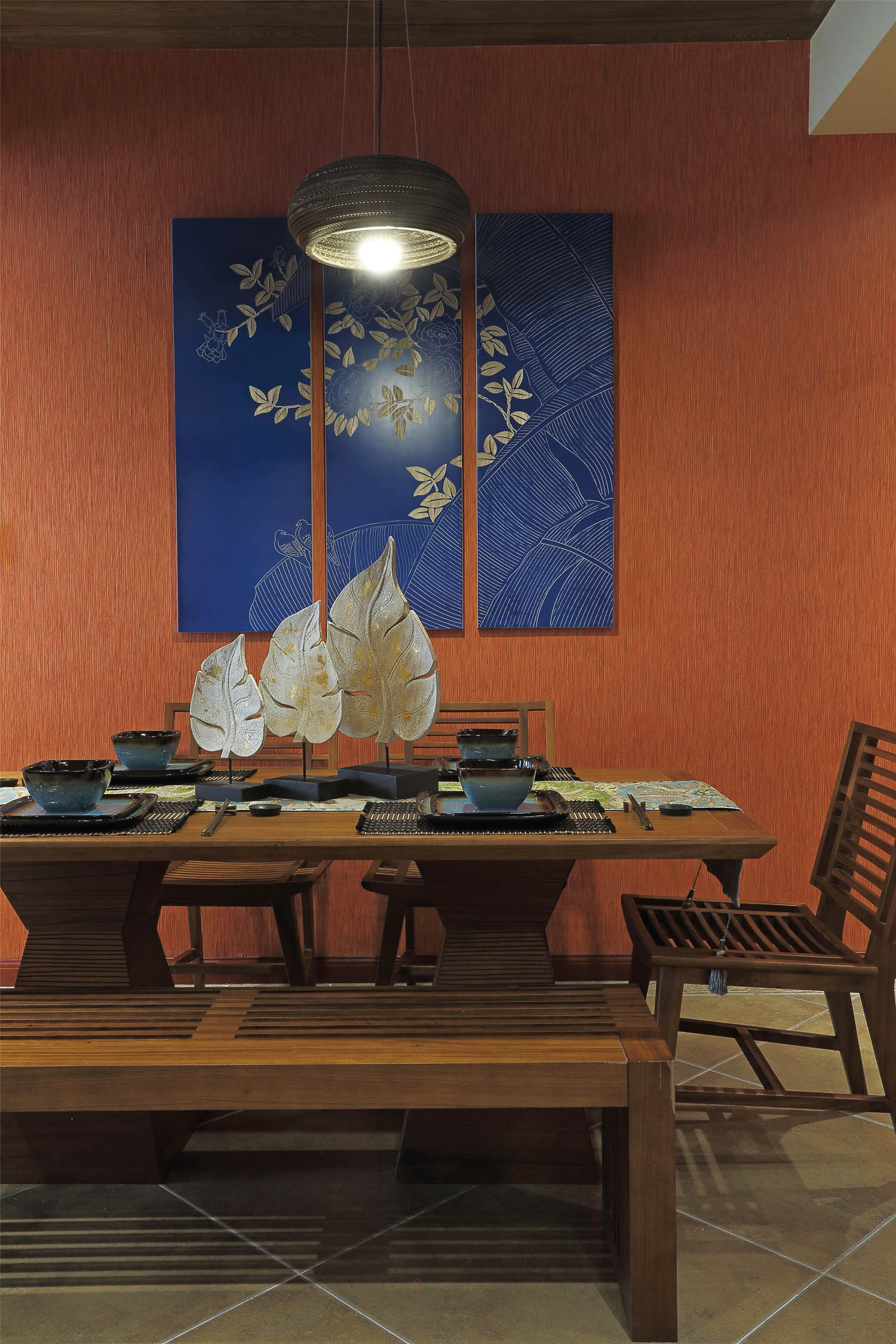 三居室装修,20万以上装修,130平米装修,餐厅,装饰画,餐厅背景墙,东南亚风格,蓝色