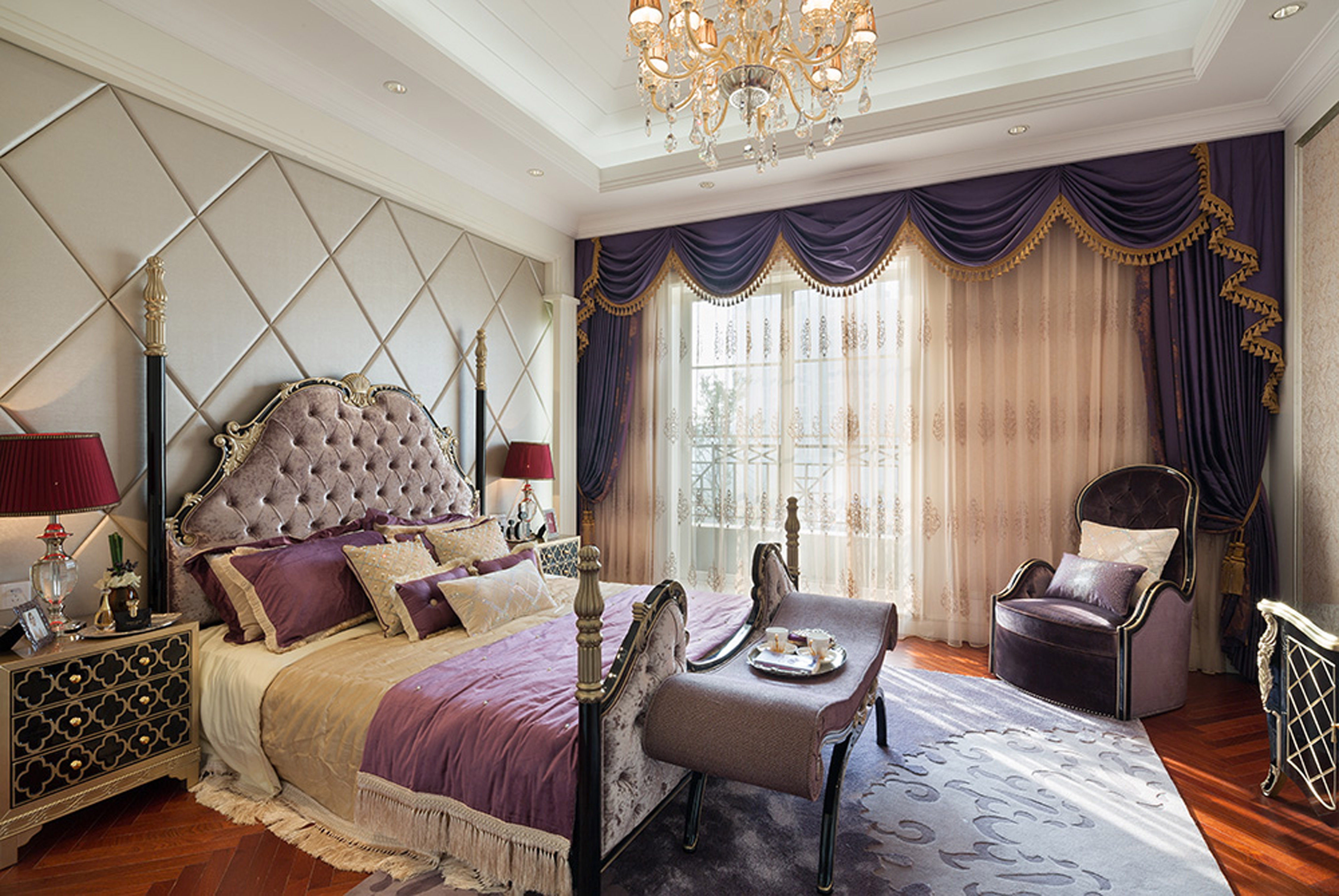 豪华型装修,别墅装修,140平米以上装修,卧室,新古典风格,卧室背景墙,窗帘,紫色