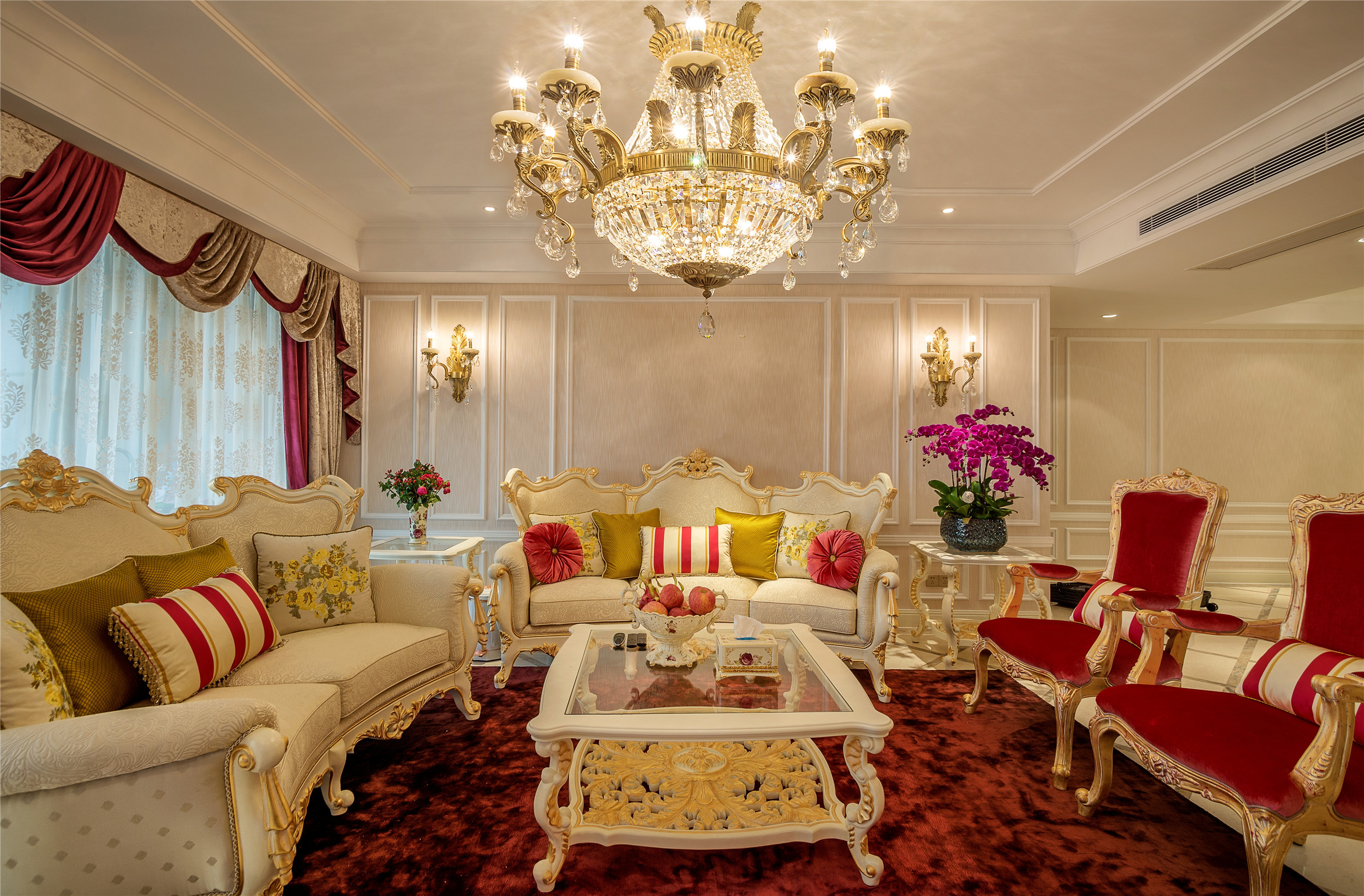大户型,豪华型装修,140平米以上装修,公寓装修,客厅,法式风格,沙发,灯具,红色,金色