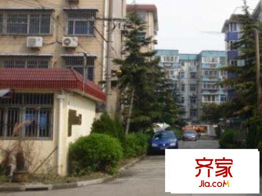 沪南路577弄小区外景图