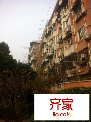 平南三四村外景图