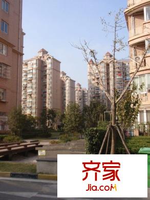 新梅淞南苑外景图