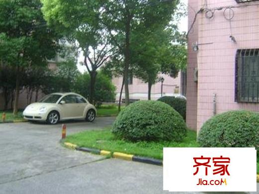 龙柏公寓外景图