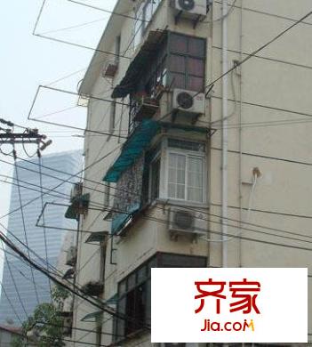 江苏路186弄小区外景图