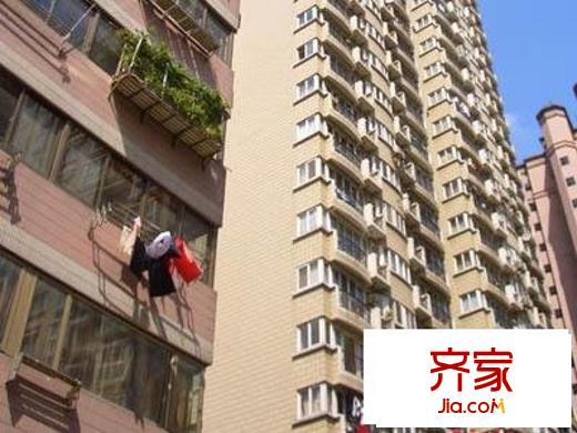 华苑大厦外景图