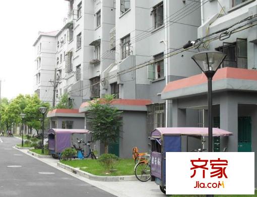 龙柏七村外景图