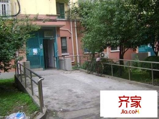 龙柏六村外景图