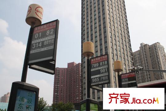 九龍倉濱江壹十八浦東南路寧陽路站