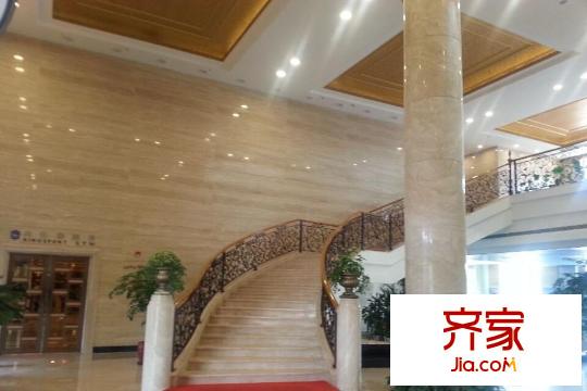 綠洲康城金邸售樓處里面