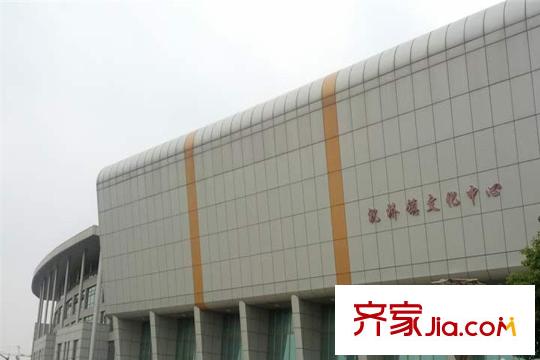 東方鴻平方米文化中心