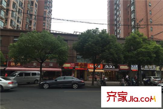 荣信虹桥世嘉街边小店