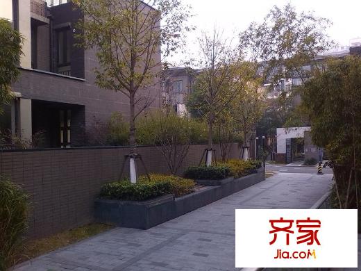 綠地上河院外景圖 