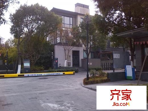 綠地上河院外景圖 