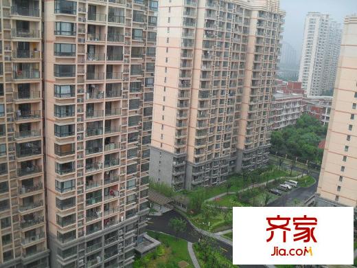 天山华庭外景图