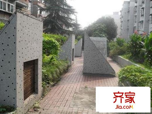 虹城公寓外景图