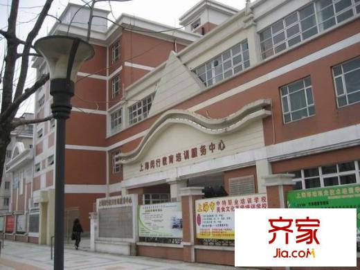 报春一村外景图
