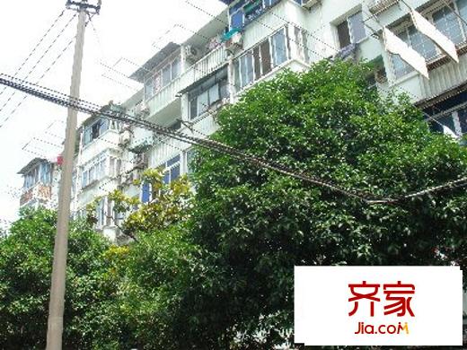 成山小區(qū)外景圖上海  