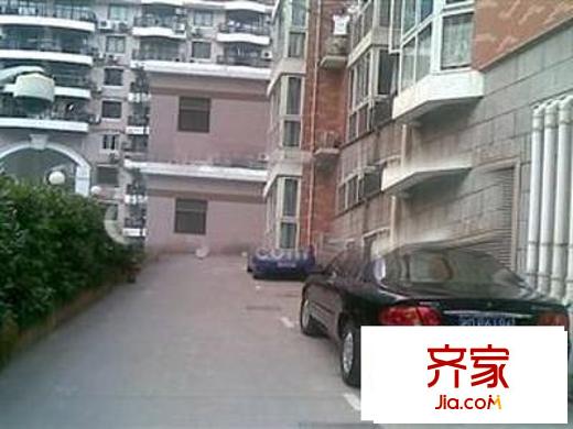 日高公寓外景图