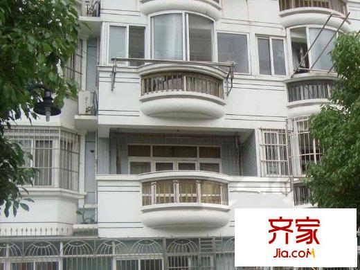新芳鄰外景圖