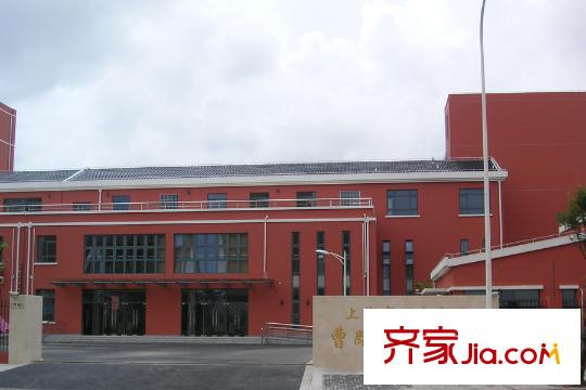 悅天地周邊曹路打一小學(xué)