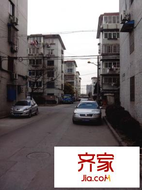 杨泰三村外景图