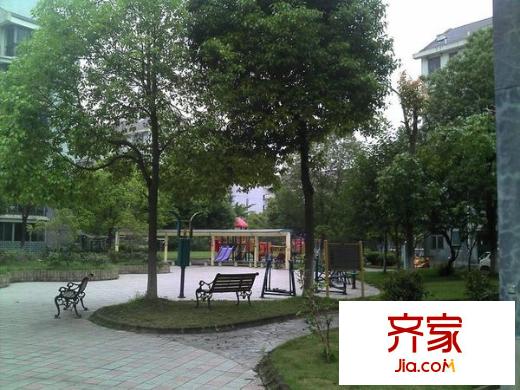 浦發(fā)綠城850弄小區(qū)外景圖 