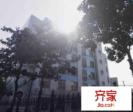 華盛名門外景圖