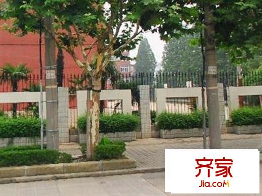 滬南小區(qū)外景圖 