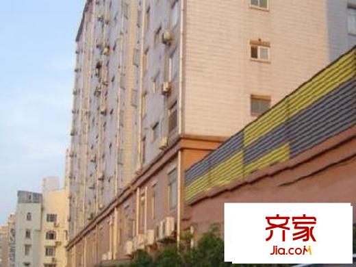 建華小區(qū)外景圖 