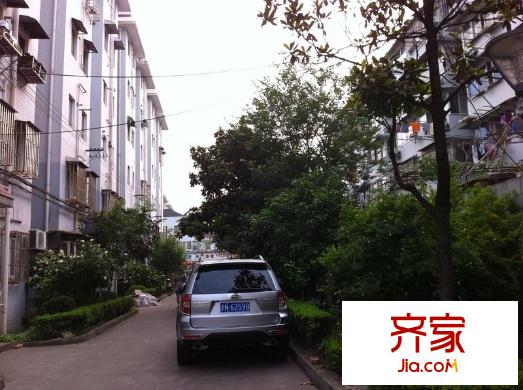芳華路411弄小區(qū)外景圖 
