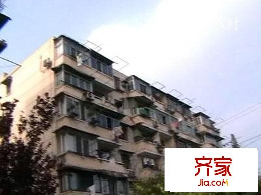 上鋼八村