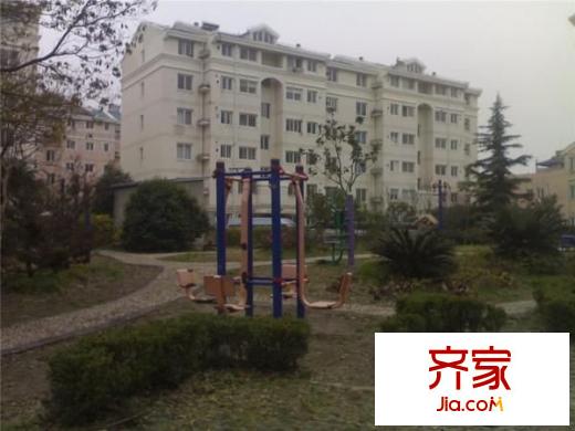 東南三村外景圖 