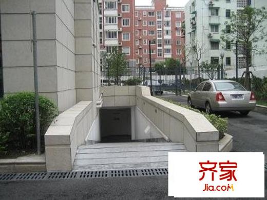 恒陇丽晶公寓外景图恒隆丽晶公寓